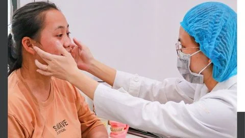 hieu lam ve kiem tra suc khoe rang mieng dinh ky thumbnail 5b30ea62e1ad4c30b347aa7ad43e3c54 large