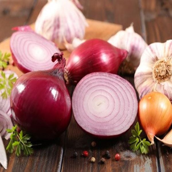 Điều trị hôi miệng sau khi ăn hành tỏi