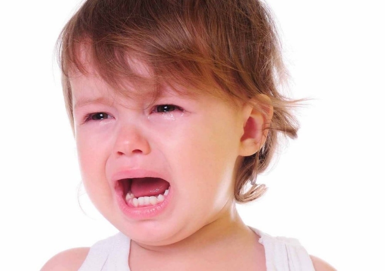 Nhiệt miệng ở trẻ em có nguy hiểm? Điều trị ra sao?